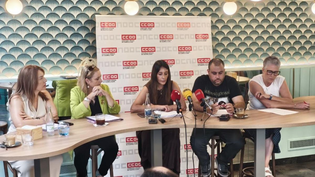 Desayuno informativo para analizar la situación de dependencia en Castilla y León.