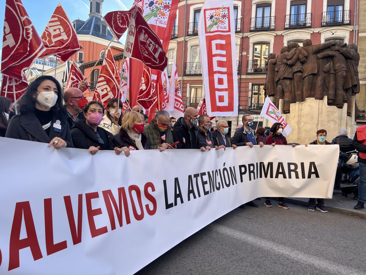 Cerca de diez mil personas se manifiestan en Madrid en defensa de la Atención Primaria