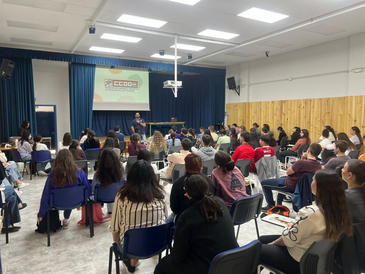 Imagen del taller que CCOO ha impartido en el IES San Álvaro.