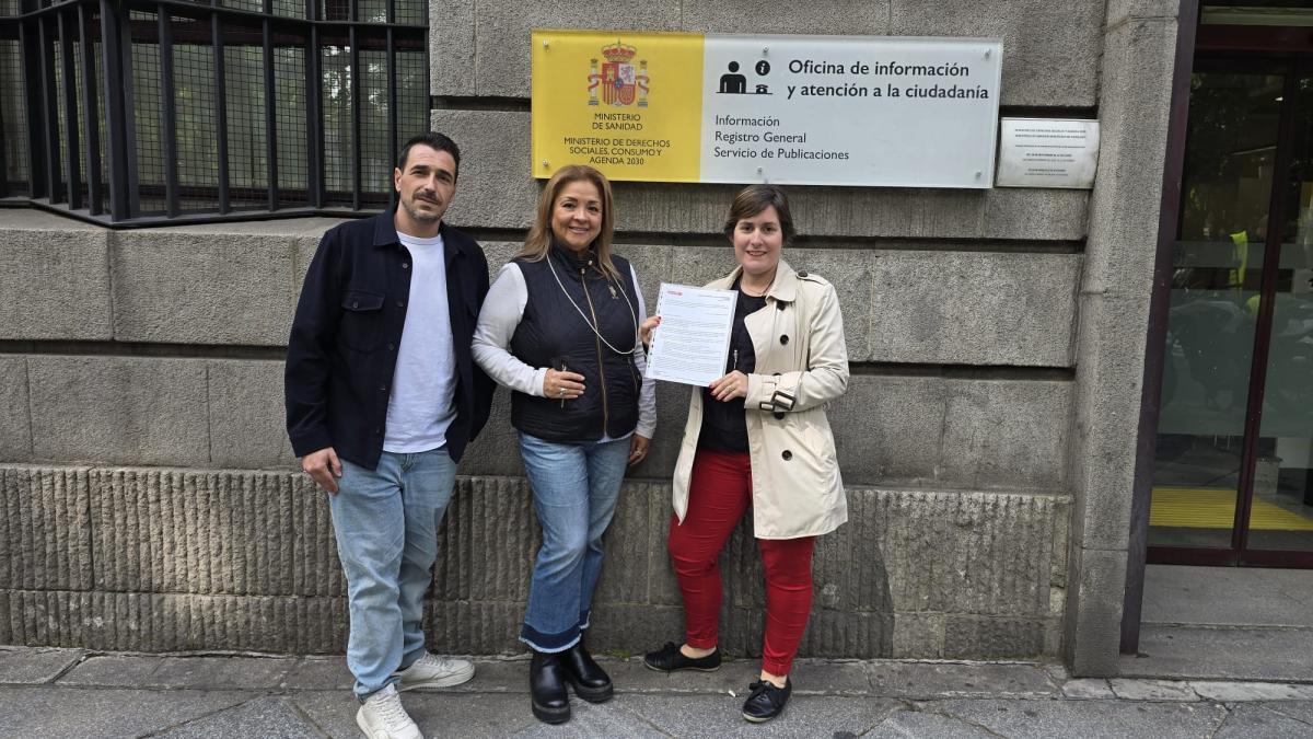 Representantes del sector de dependencia de la FSS-CCOO Madrid registran escrito a la DG del Mayor