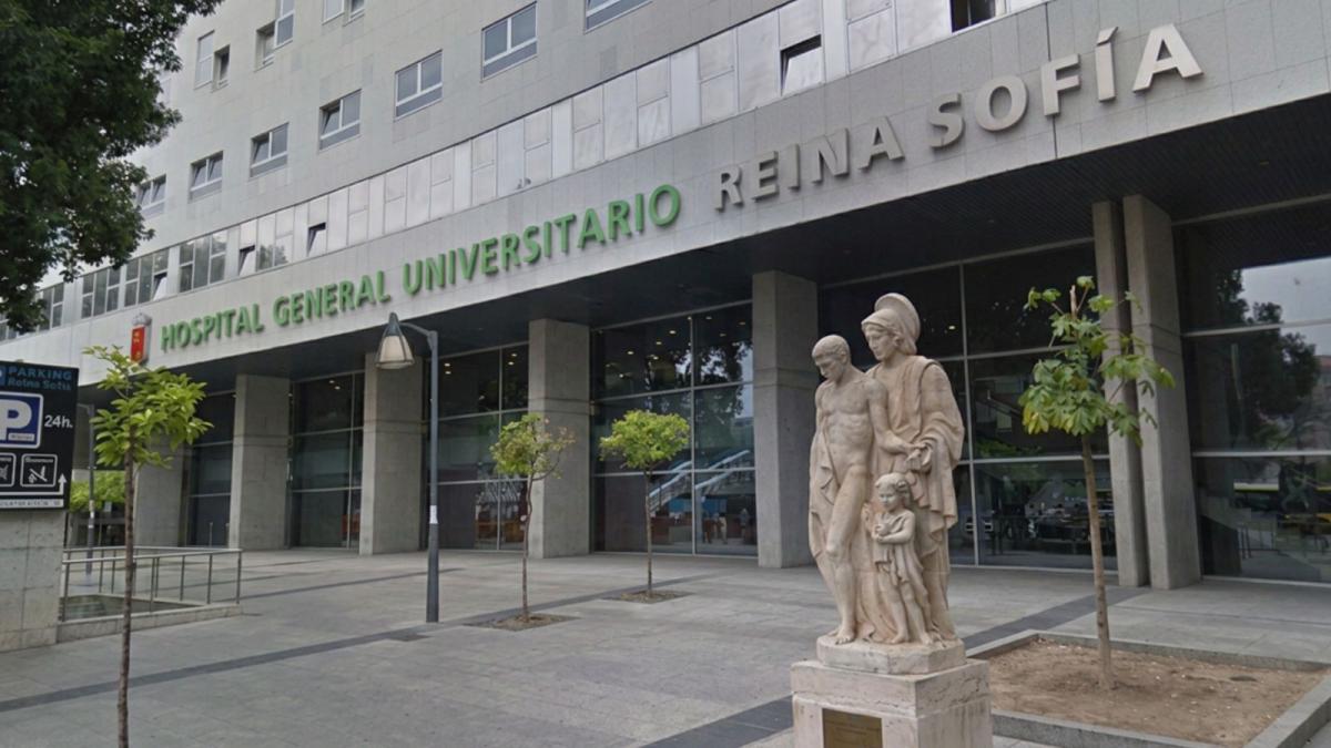 Fachada Hospital Reina Sofía