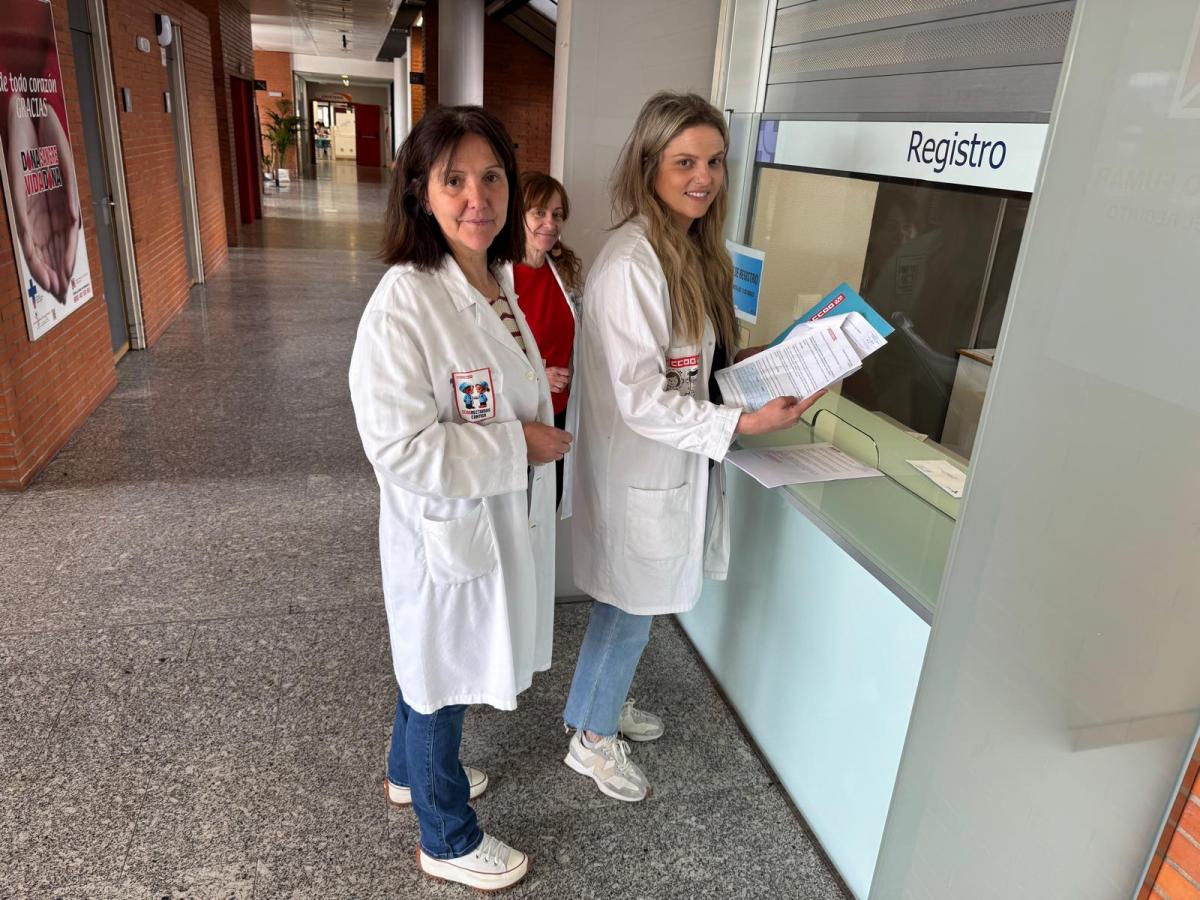 Entrega de firmas en SaCyL