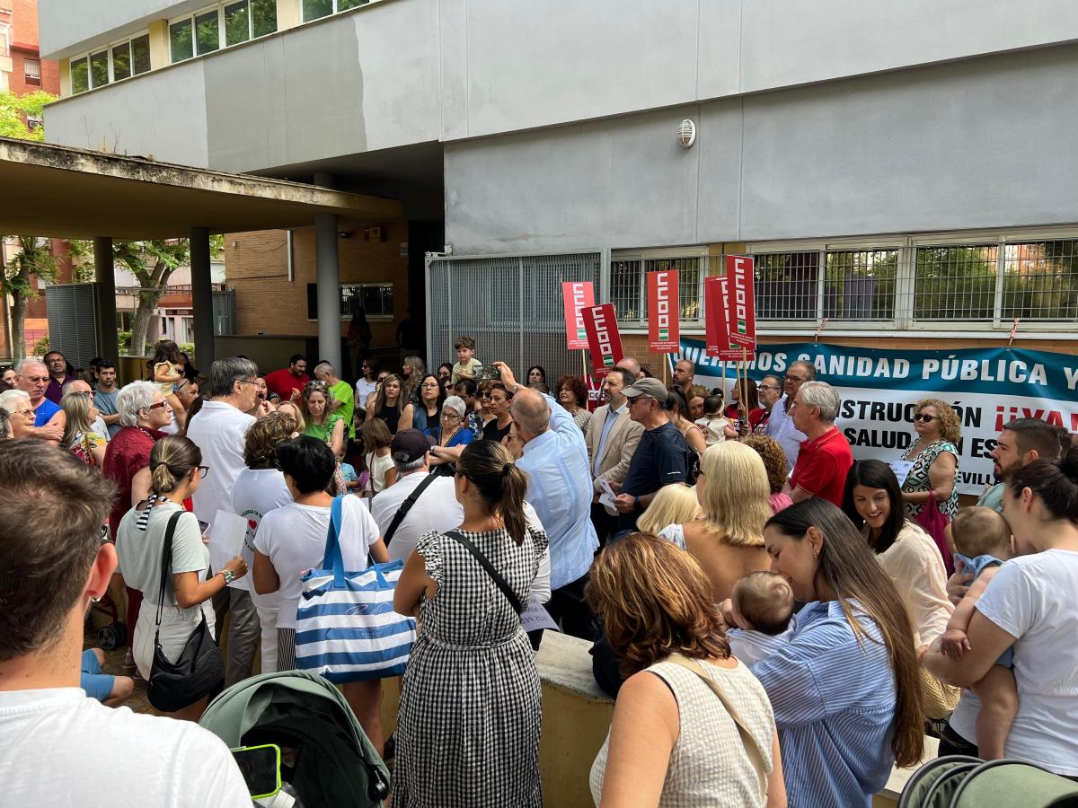 Concentracin en el centro de salud Puerta Este.