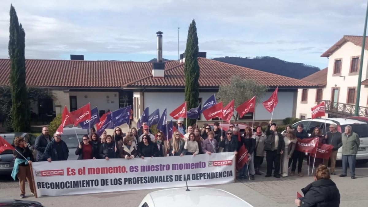 Concentración Ballesol San Felices de Buelna