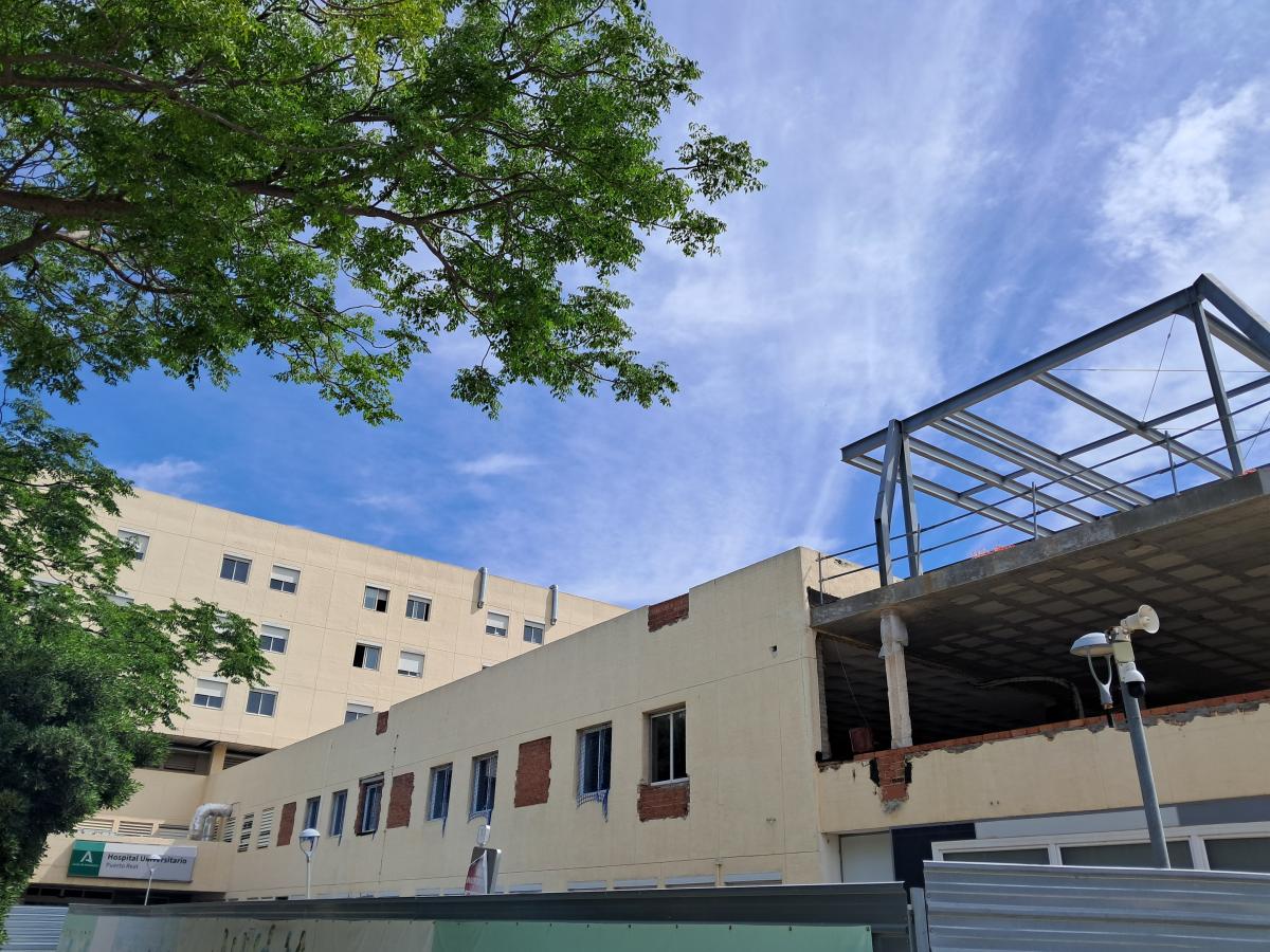Obras paralizadas en la UCI del Hospital Universitario de Puerto Real.