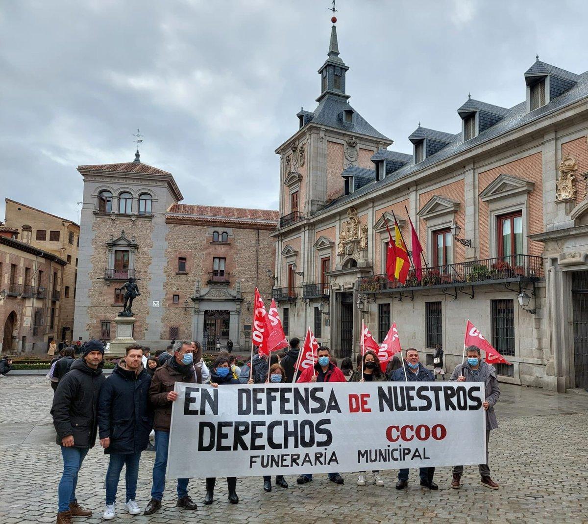 Los y las profesionales de la funeraria del Ayuntamiento de Madrid inician movilizaciones porque se les niega la subida salarial del 2%