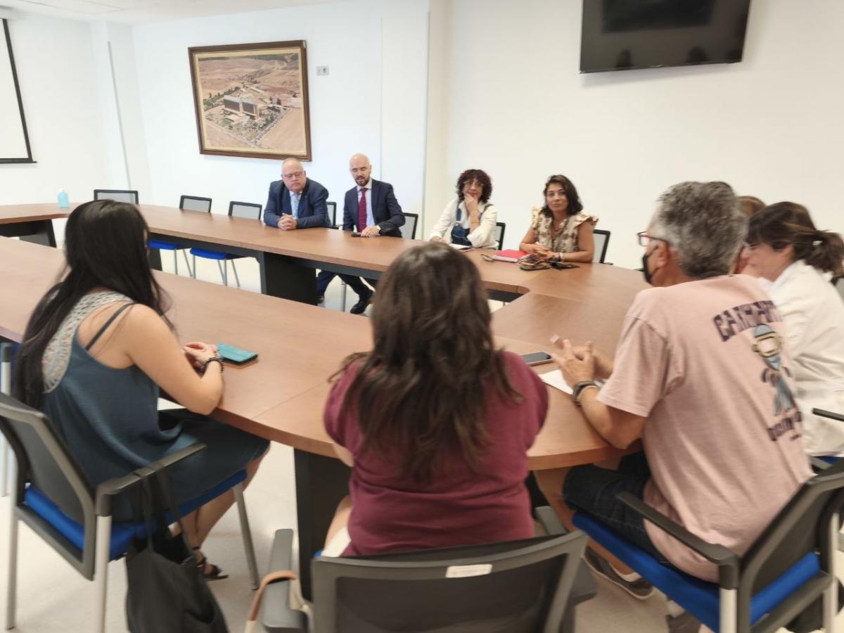Delegadas y delegados de CCOO Sanidad y Sectores Sociosanitarios de Soria con el Consejero de Sanidad y su equipo