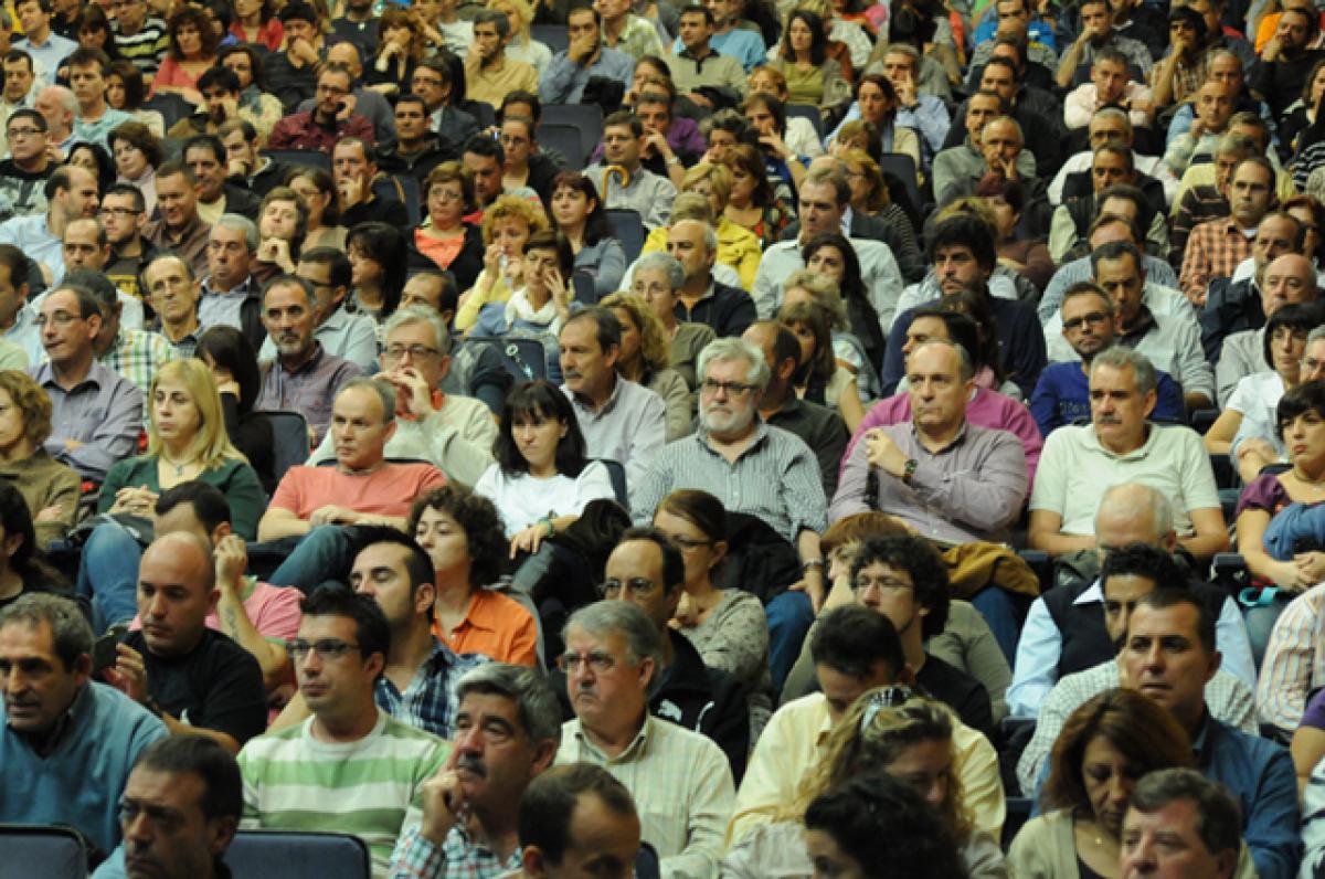 Delegados y delegadas en la sede de CCOO de Madrid