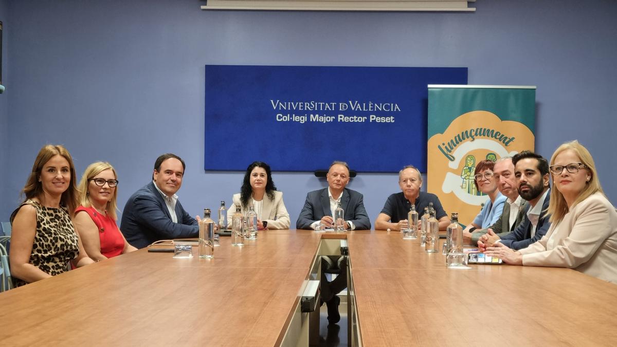 Imatge d'arxiu de la darrera reunió de la Plataforma pel Finançament Just