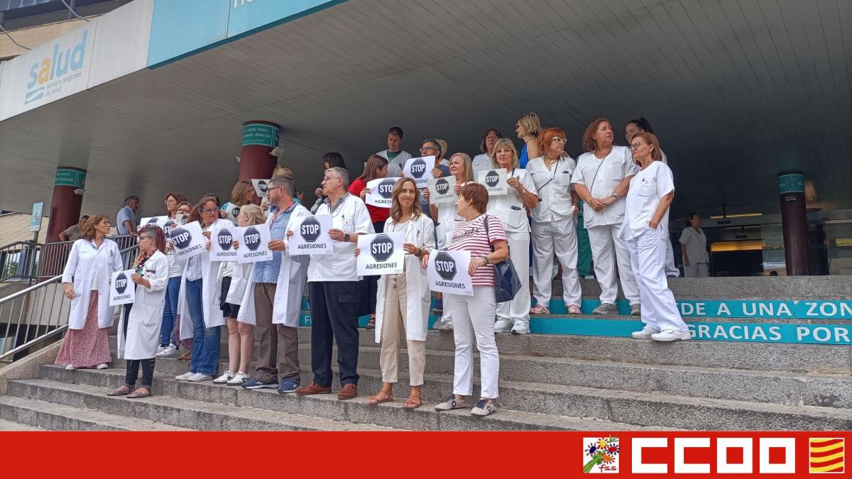 Concentracin Hospital Clnico Lozano Blesa ante las agresiones